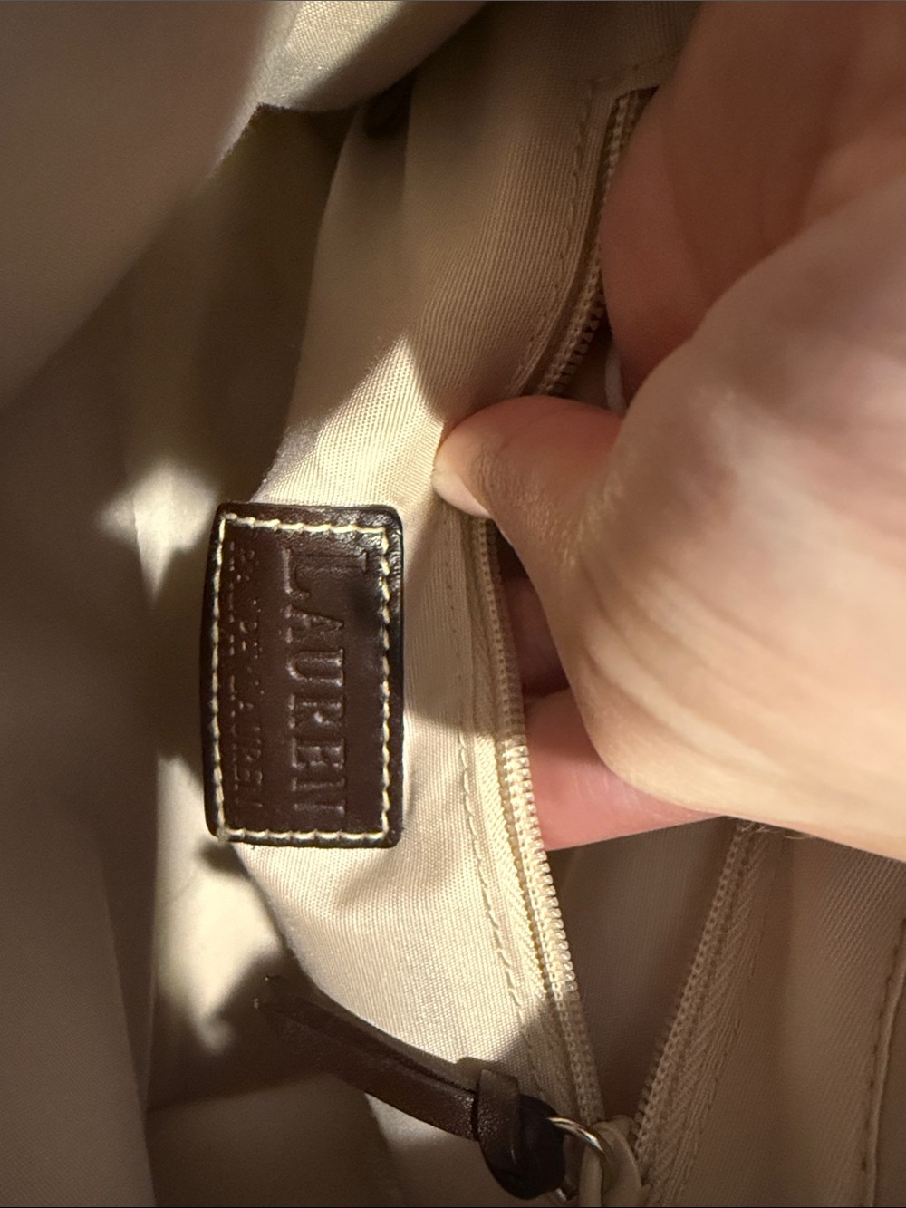Lauren Ralph Lauren Cream Canvas Shoulder Bag with Dark Brown Trim - Picture 11 of 16